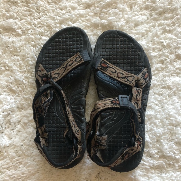 Teva Scorpion Pattern Sandals Womens 